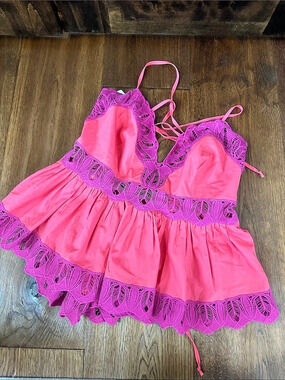 🌺🌺NEW Anthropologie Trim Camisole in Coral pink & Purple - Small